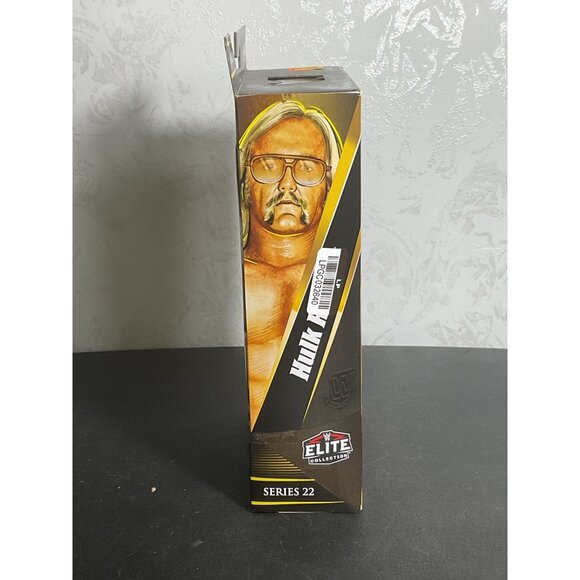WWE Wrestling Legends Series 22 Hulk Hogan Action Figure - Picture 3 of 7